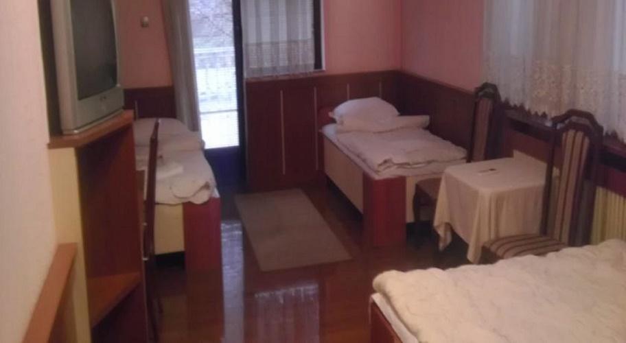 Motel Nana バニャ・ルカ エクステリア 写真