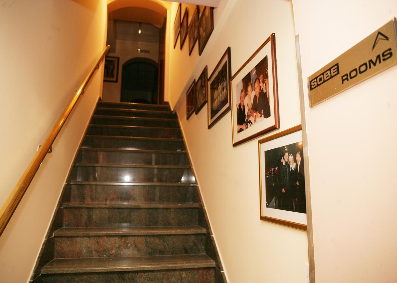 Motel Nana バニャ・ルカ エクステリア 写真